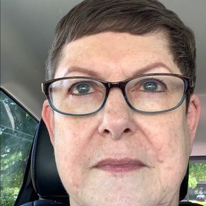 Meet your Posher, Sharon